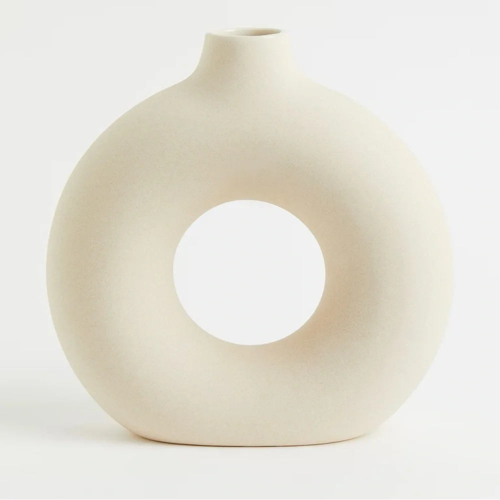 H&M Home Large 100% Ceramic Donut Vase Round Decorative Cream Light Beige